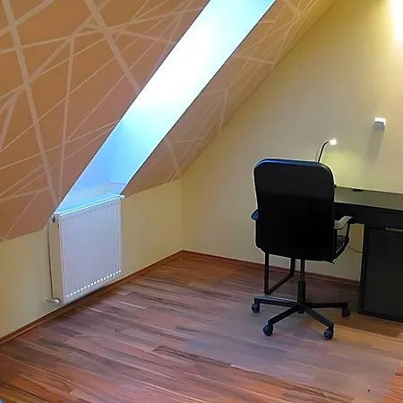 Ovarosi Nagy * Debrecen